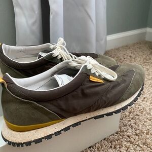 0NCEPT Tokyo shoes . Alpine. Size 7.5. Genuine leather/nylon.
